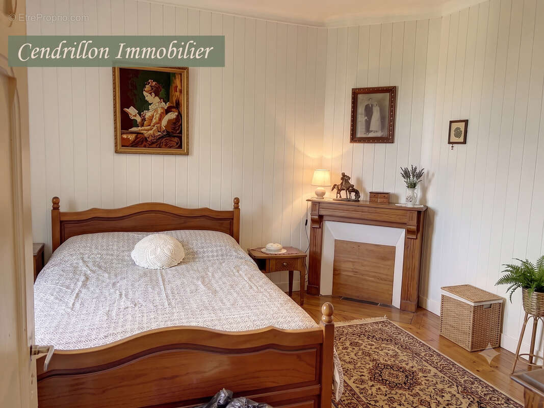 Charmante maison indépendante sur une parcelle de 1203 m2 Venez découvrir cette belle maison indépendante offr - photo 7