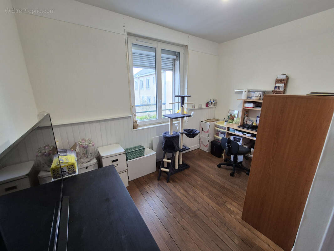 Maison à MAUBERT-FONTAINE