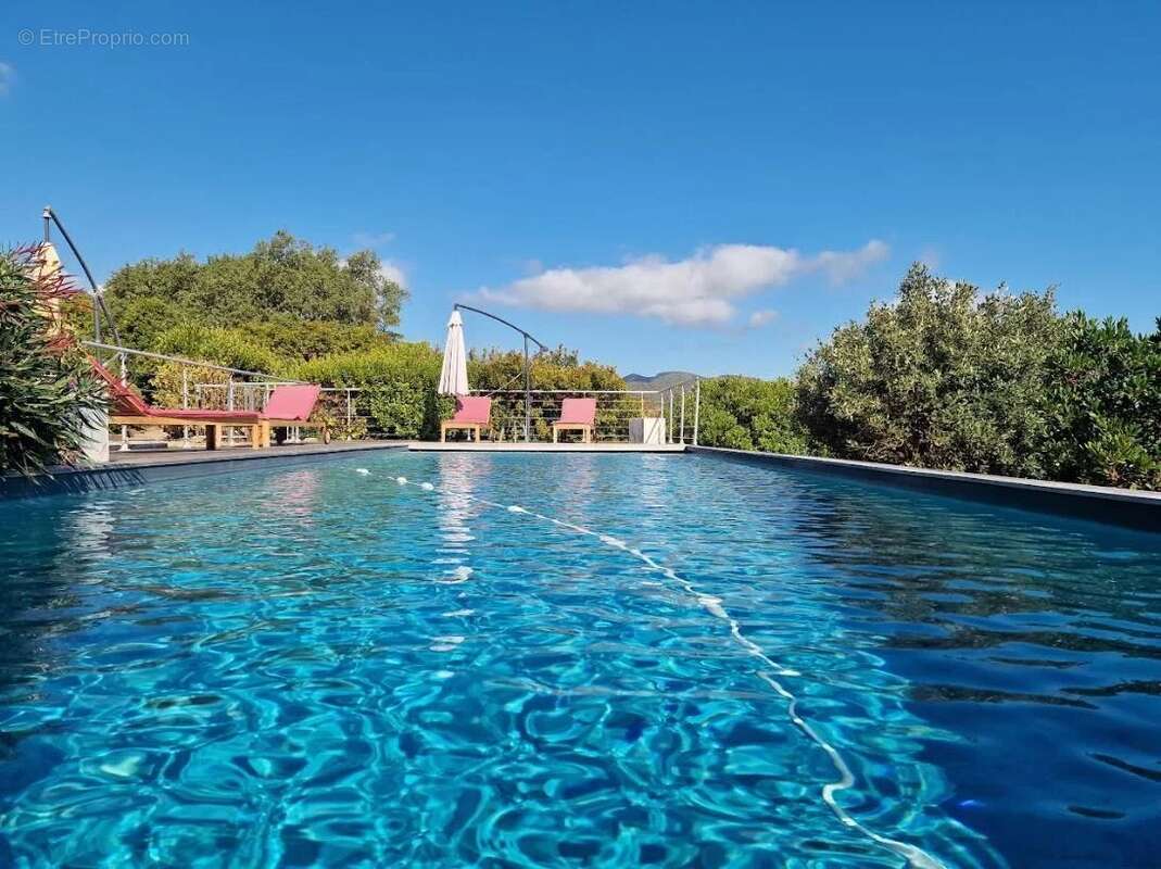 Maison à PORTO-VECCHIO