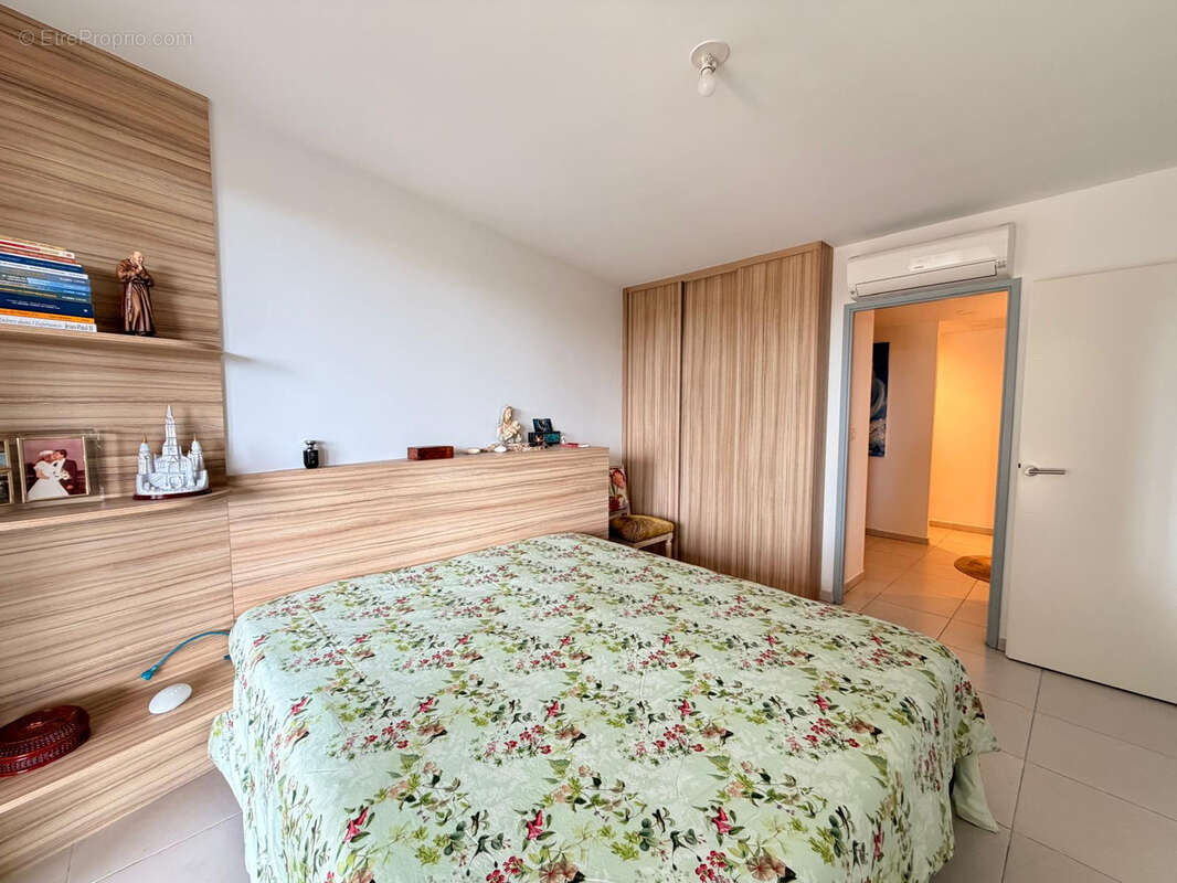 NIMES TOUR MAGNE/ LAMPEZE Appartement de standing T4 de 125 m2 - photo 11