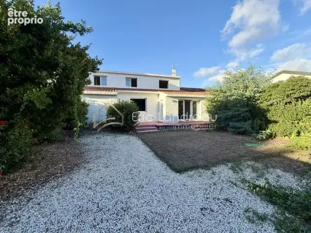 Photo Appartement à Talmont-Saint-Hilaire au prix de 376 200€