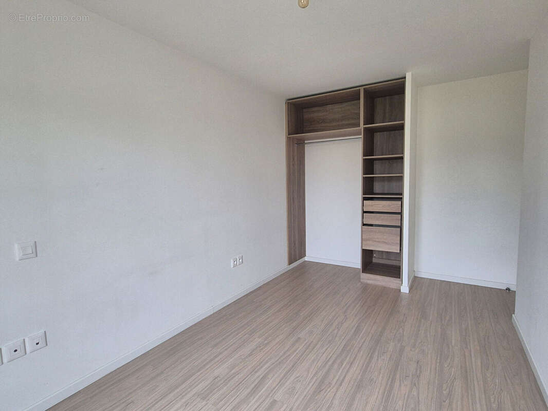 Appartement à RUBELLES