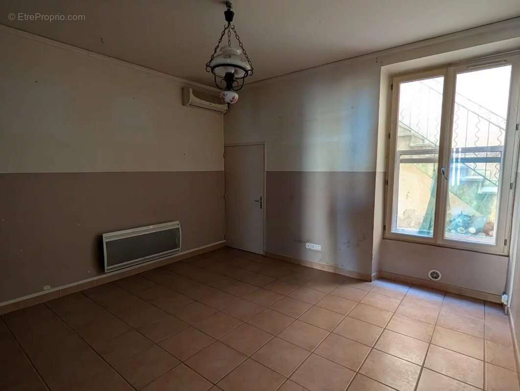 Appartement à REMOULINS