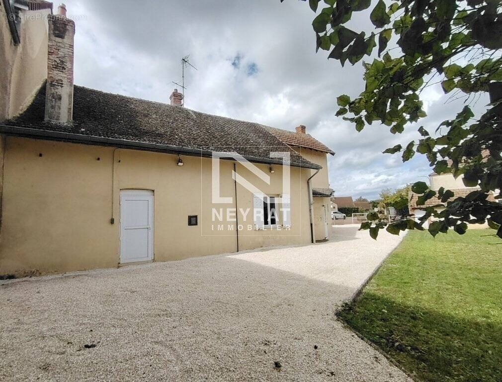 Maison à SAINT-MARTIN-EN-BRESSE