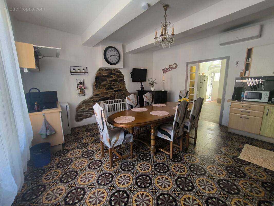 Maison à LEZIGNAN-CORBIERES