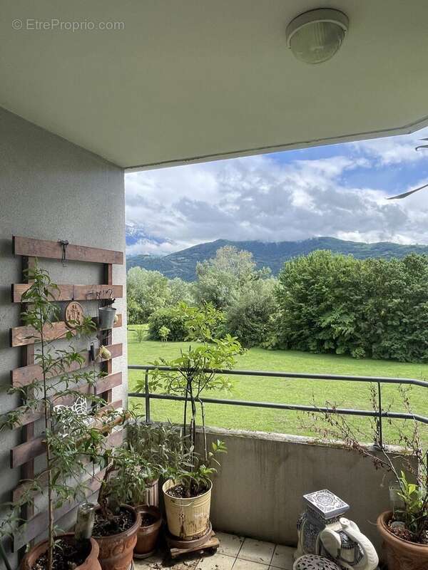 Appartement à MEYLAN