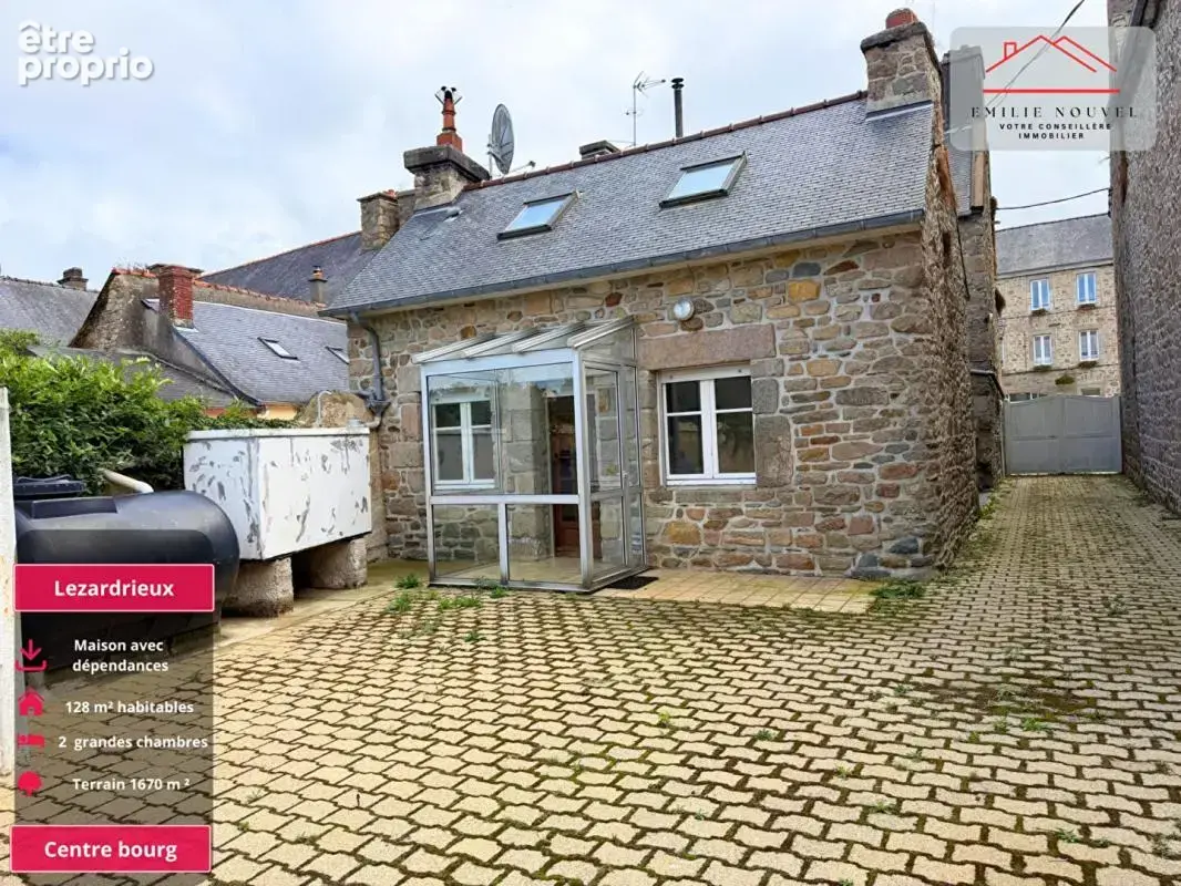 À Lézardrieux, une maison à réinventer pour créer votre futur chez-vous - photo 2