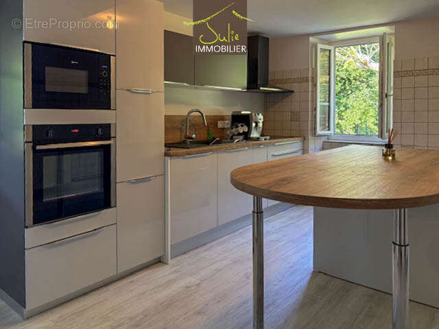 Maison à MONCOUTANT