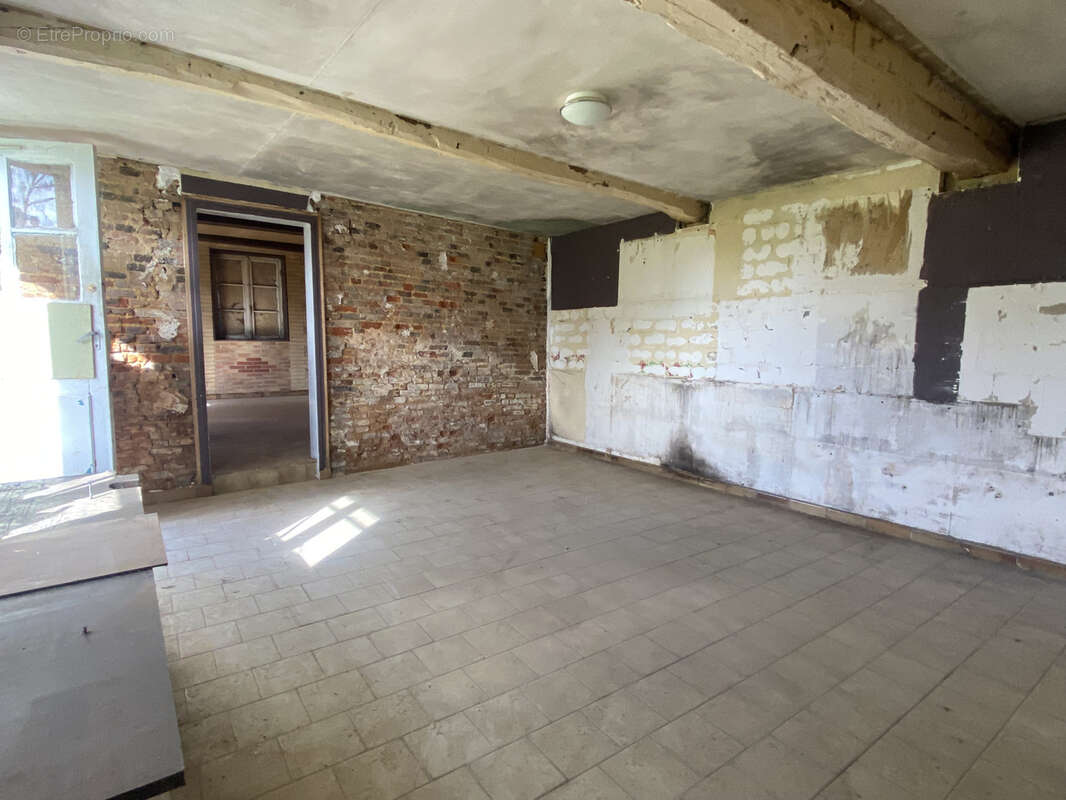 Maison à FONTAINE-LE-DUN