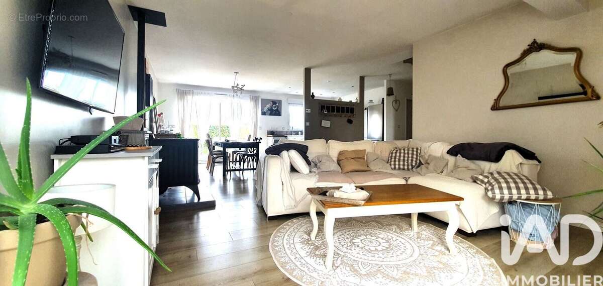 Maison 133 m² à Guignemicourt  - photo 8