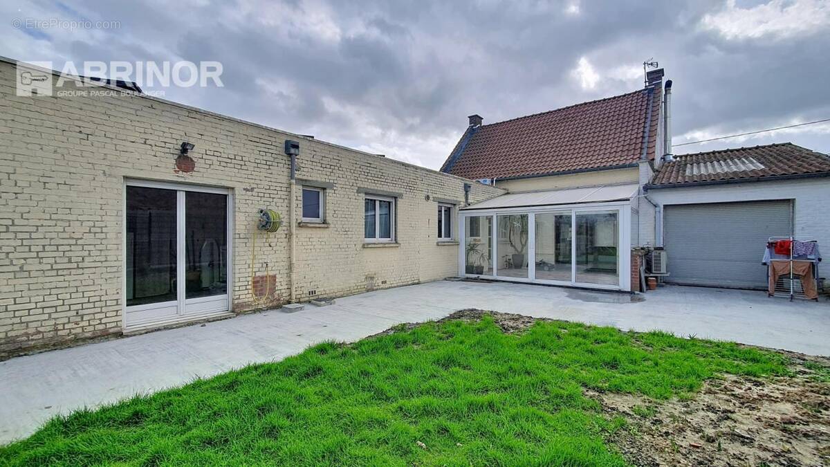 Maison à MOUCHIN