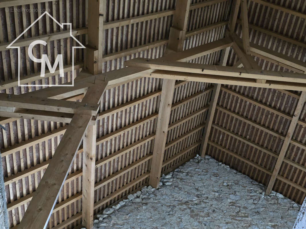Maison d'habitation avec grange - photo 25