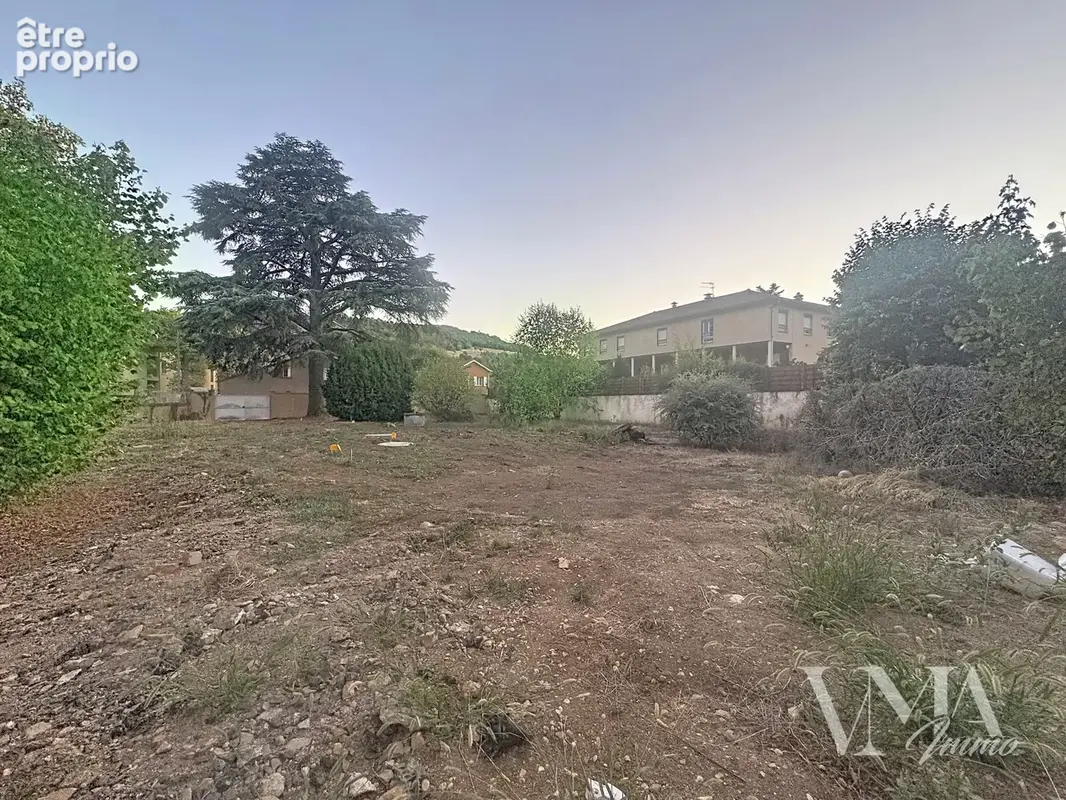 Terrain viabilisé à bâtir avec projet de maison   270 m2   à 5 minutes de Chatillon D'Azergues - photo 3