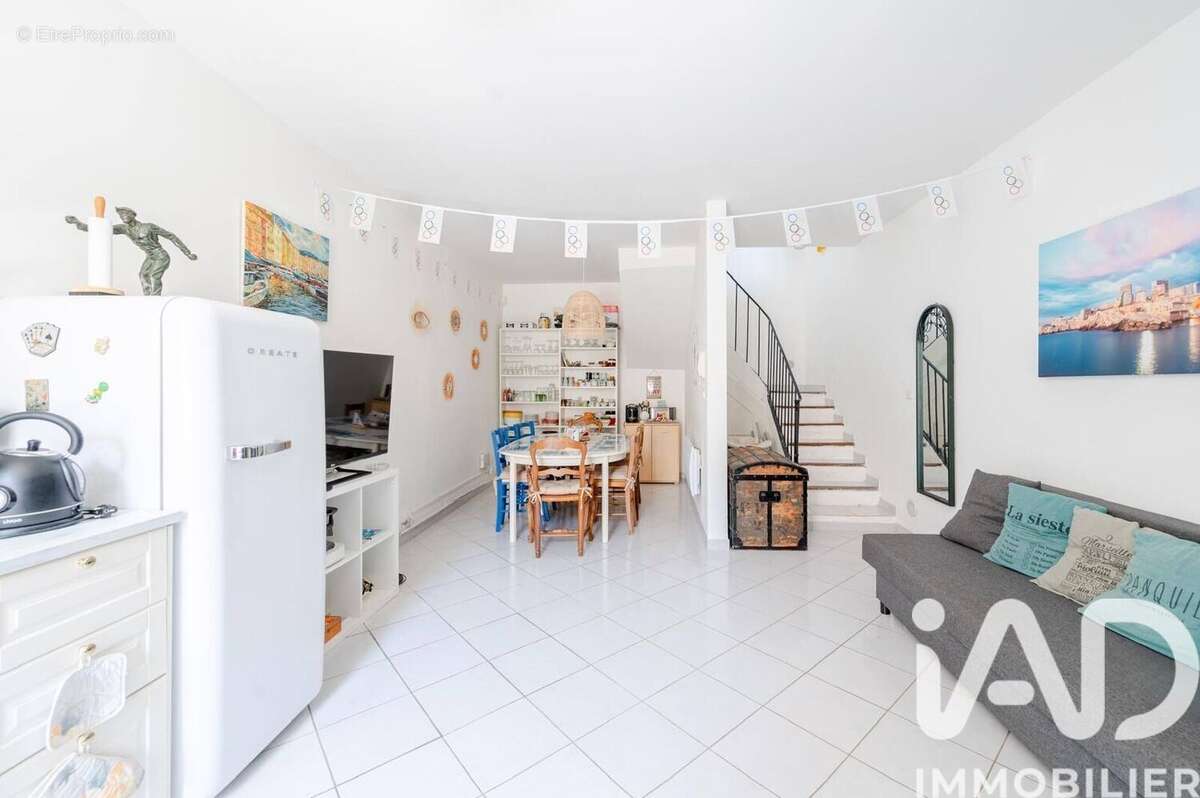 Appartement 84 m² à Marseille-2e  - photo 5