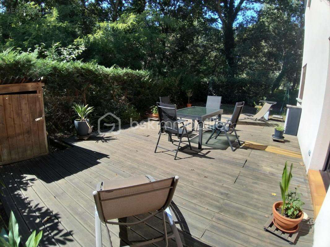 Maison à SAINT-JULIEN-EN-BORN