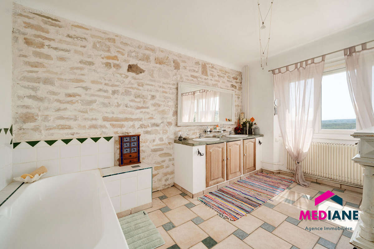 Maison à VINCEY