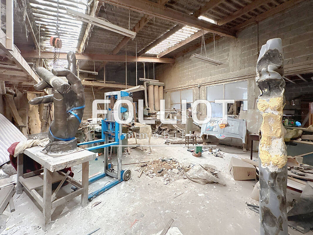 Commerce à TORIGNI-SUR-VIRE