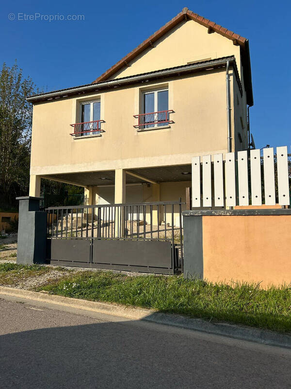 Maison à BERCENAY-EN-OTHE