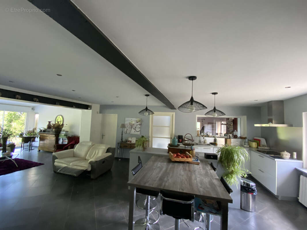 Maison à LORIOL-SUR-DROME