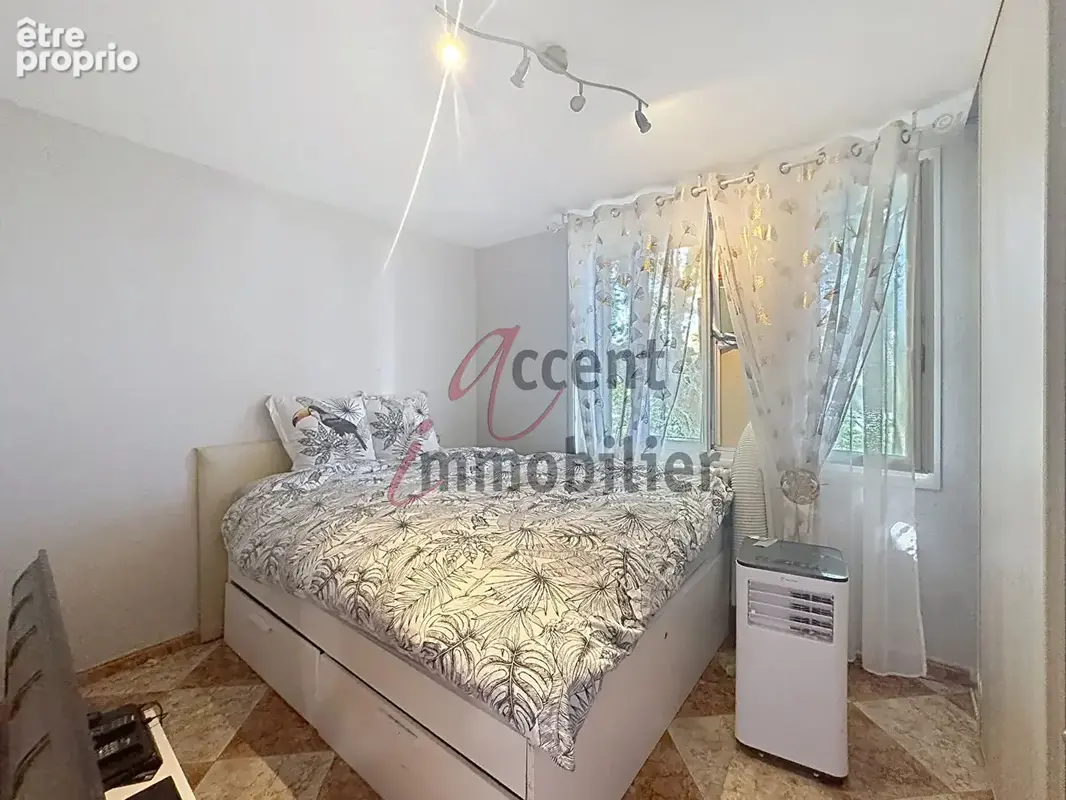 Cabannes, partie de mas de 128m² sur 584m² de terrain - photo 7