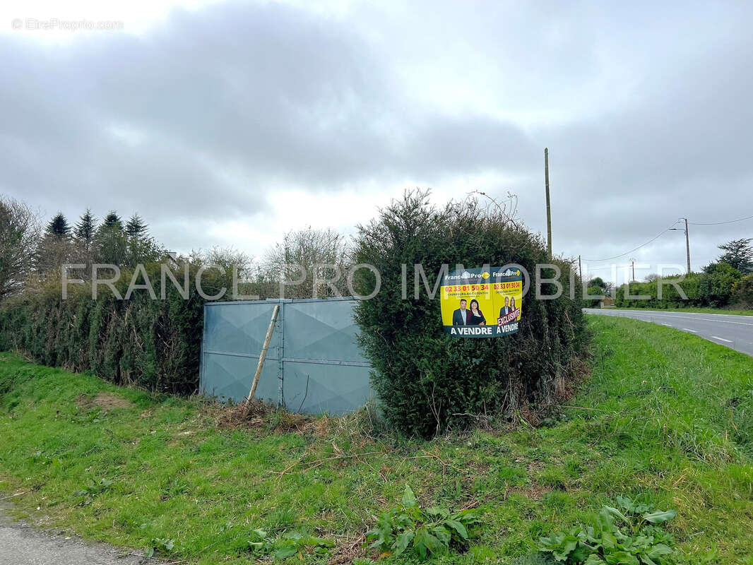 Terrain à BRETTEVILLE