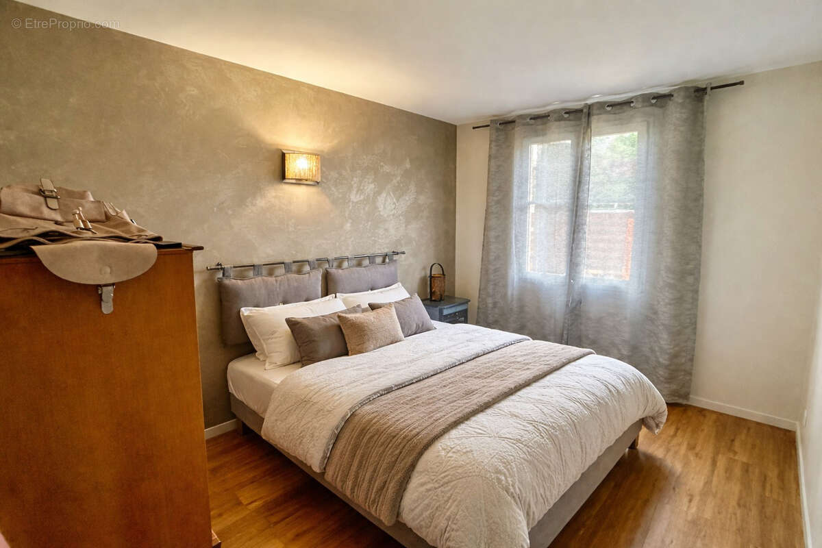 Maison à SEMUR-EN-BRIONNAIS