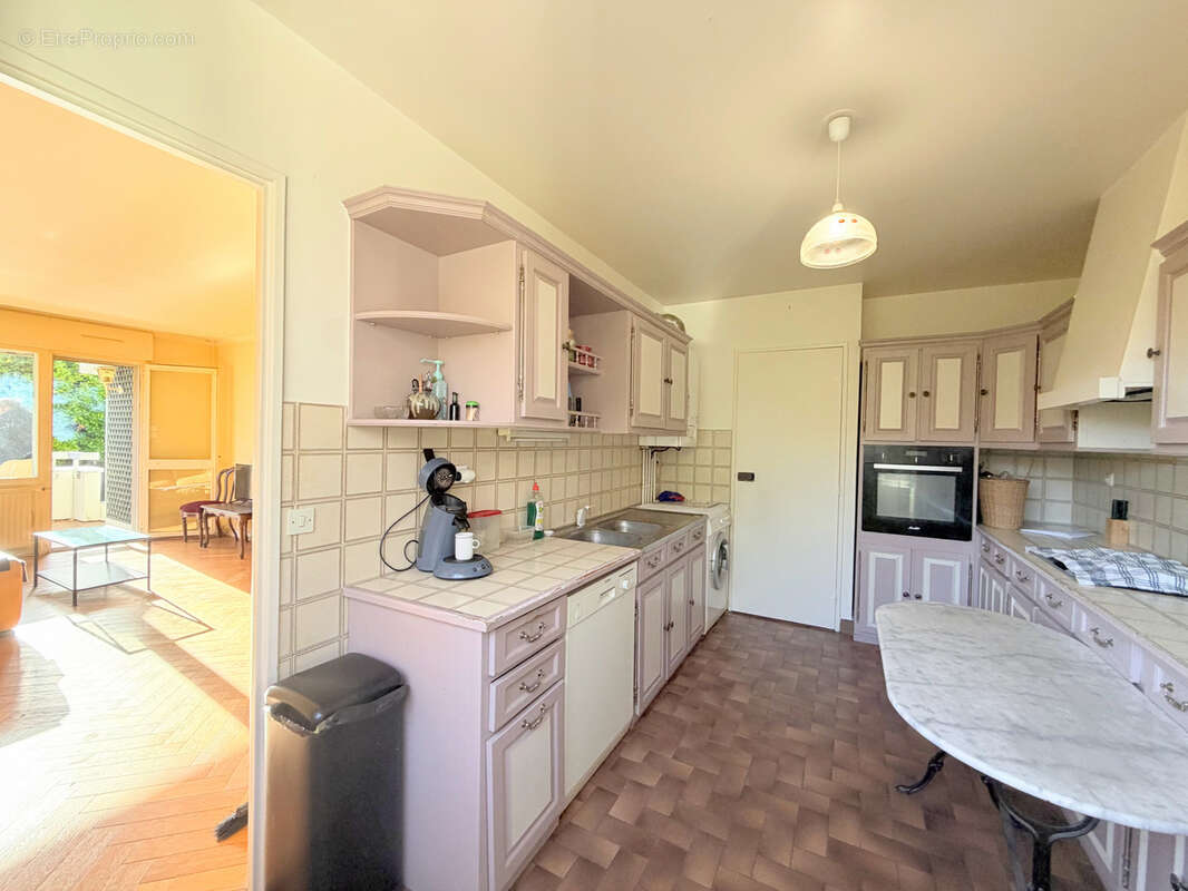 Appartement à RUEIL-MALMAISON