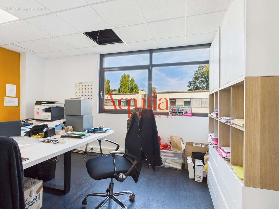 Commerce à LIMONEST