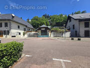 Commerce à SAINT-JEOIRE-PRIEURE