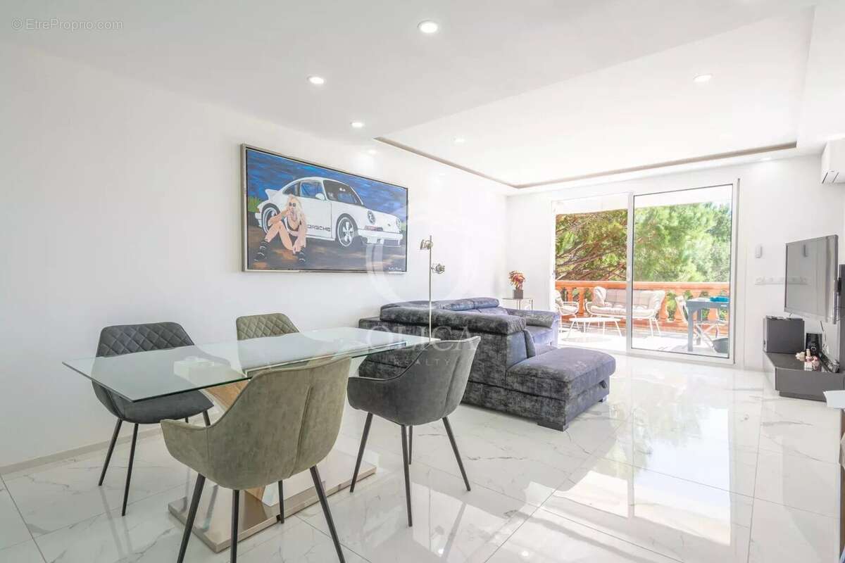 Appartement à VILLENEUVE-LOUBET