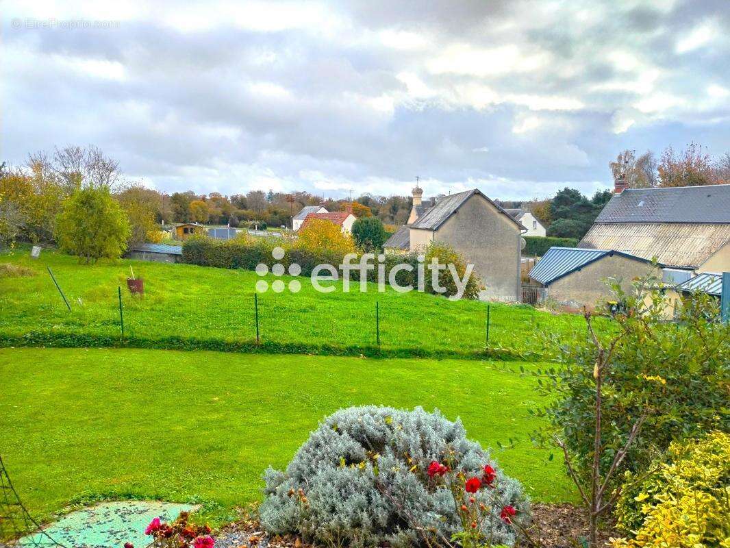 Maison à MOON-SUR-ELLE