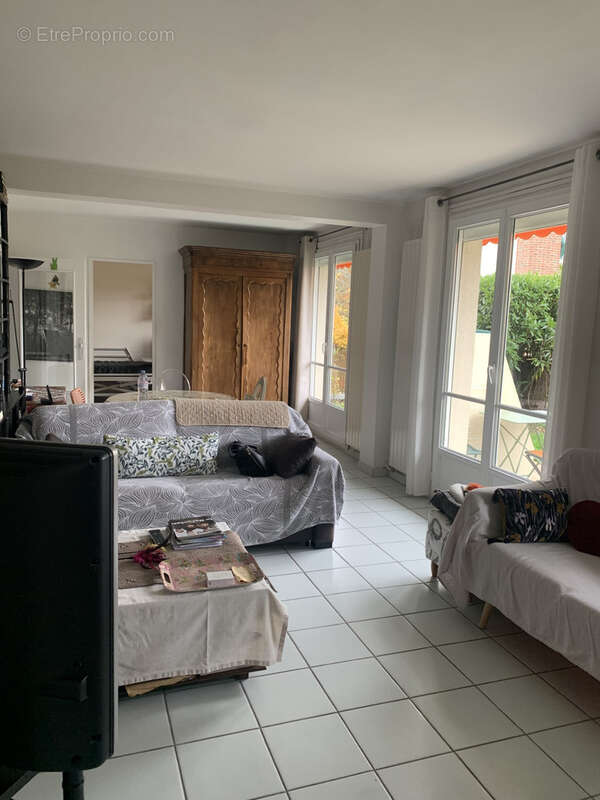 Appartement à SAINT-MAUR-DES-FOSSES