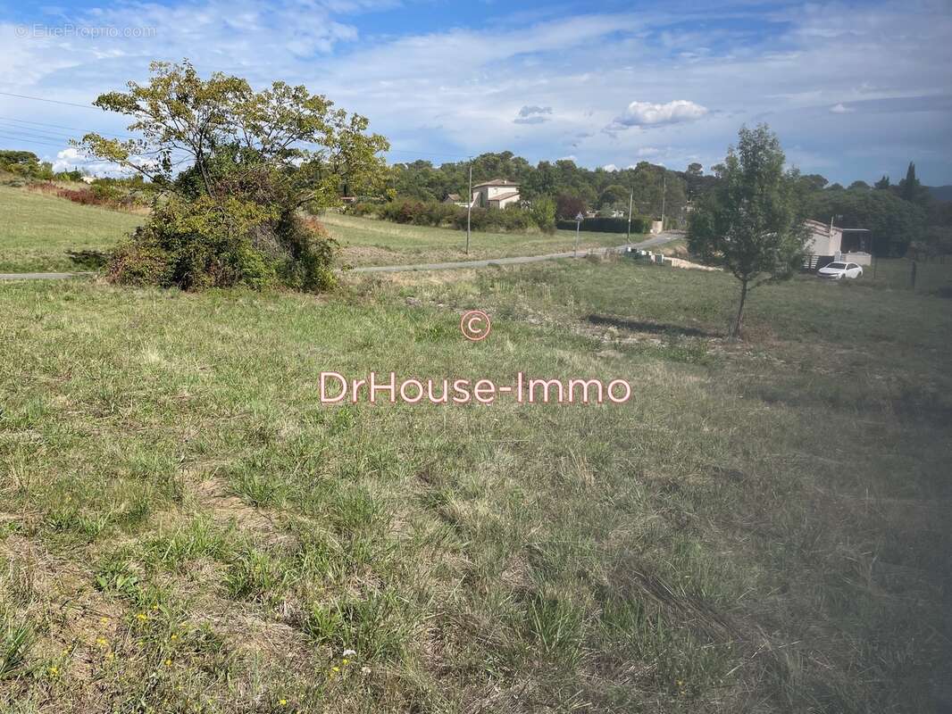 Terrain 1782 m² à Rousson  - photo 5