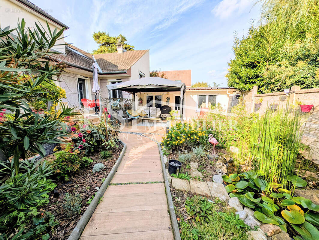 Maison à SAINT-LEU-LA-FORET