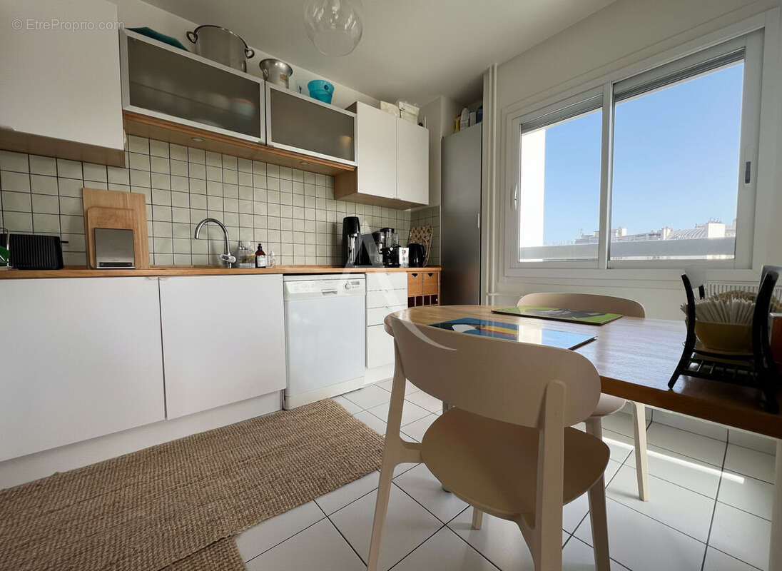 Appartement à PARIS-11E