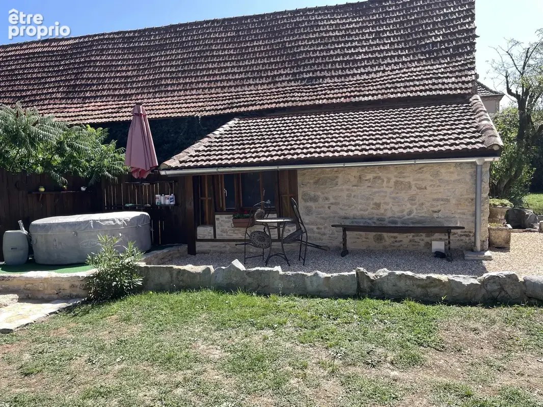 Charmant pigeonnier en Dordogne avec de beaux espaces extérieurs - photo 17