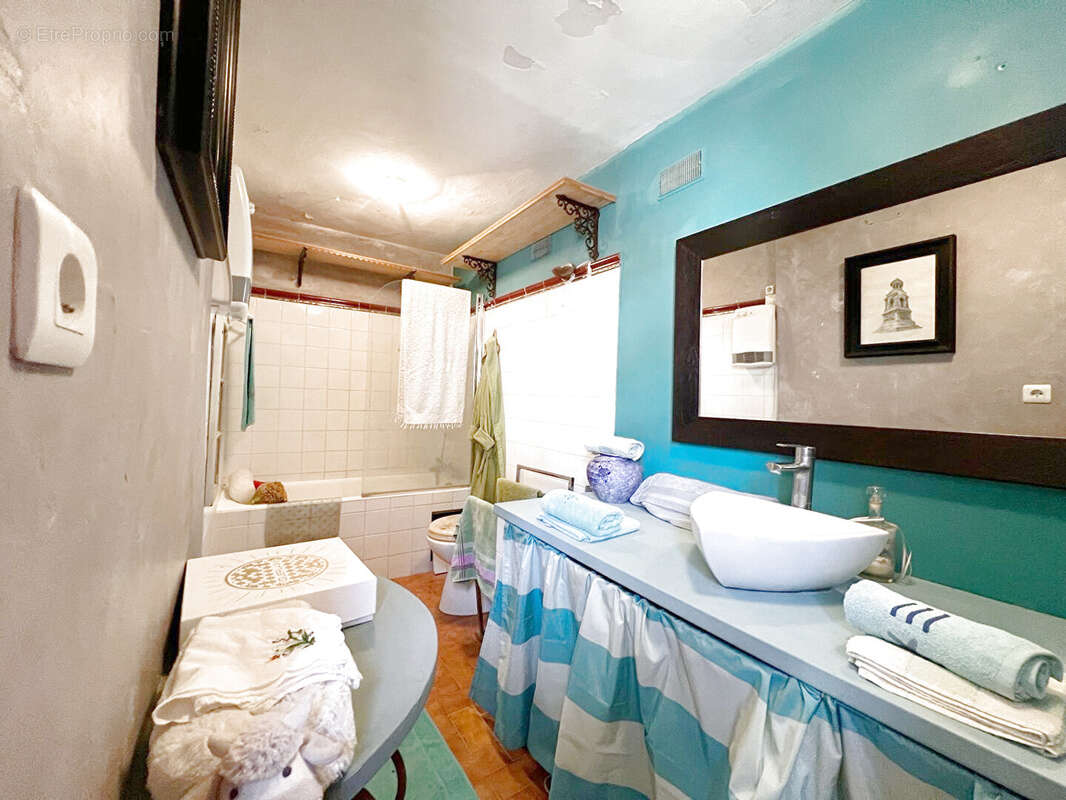 Maison à CHATEAURENARD