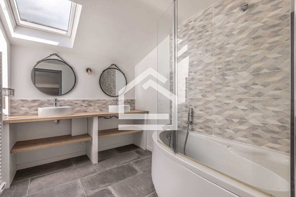 Maison à SAINT-MEDARD-EN-JALLES