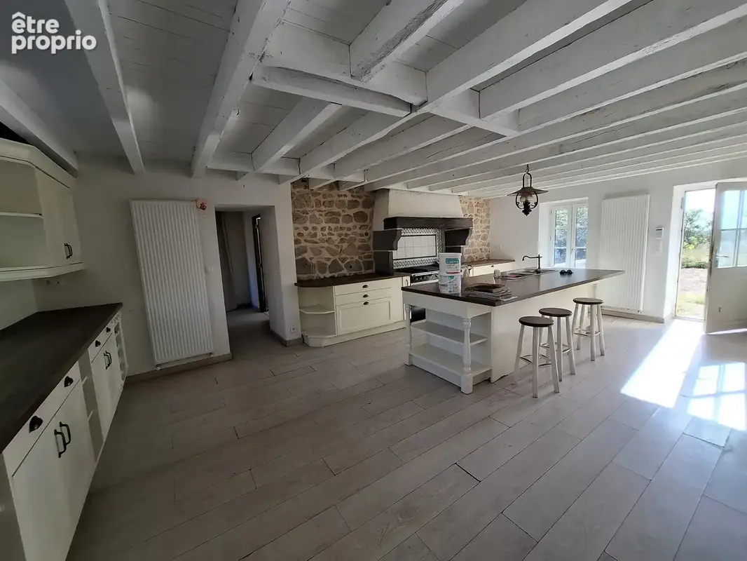Maison 10 pièces 300 m² à vendre à Teilhede (63460) - photo 9
