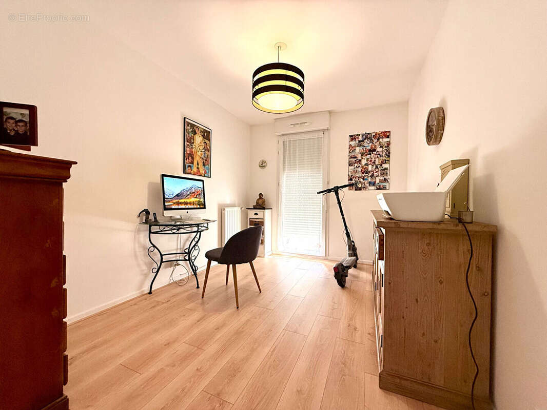 Appartement à BRIE-COMTE-ROBERT