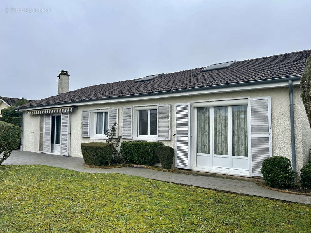 Maison à CLAYE-SOUILLY