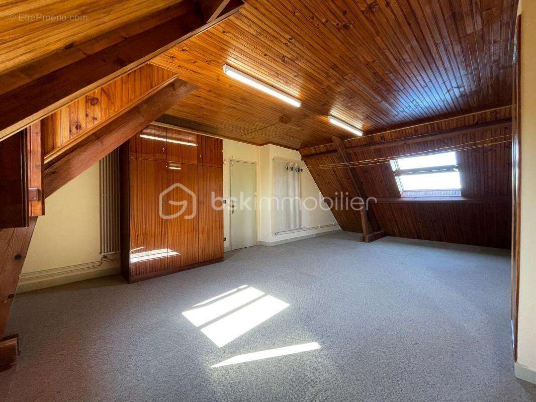 Maison à BRIARRES-SUR-ESSONNE