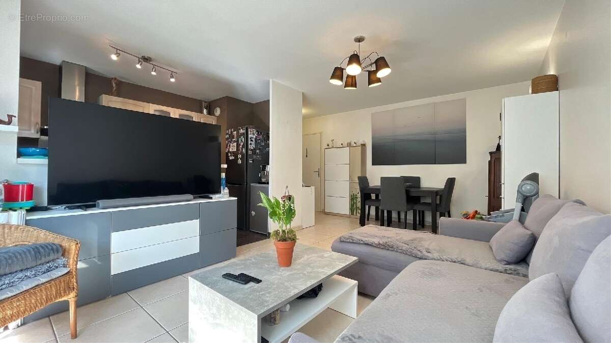 Appartement à LOUVRES