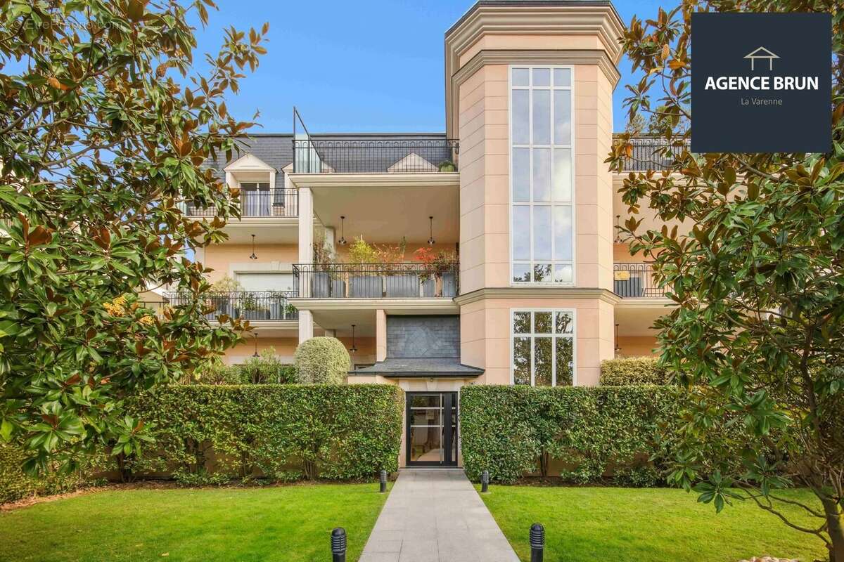 Appartement à SAINT-MAUR-DES-FOSSES