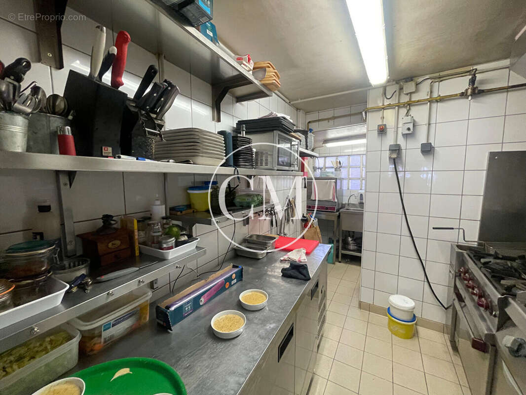 Commerce à VERSAILLES