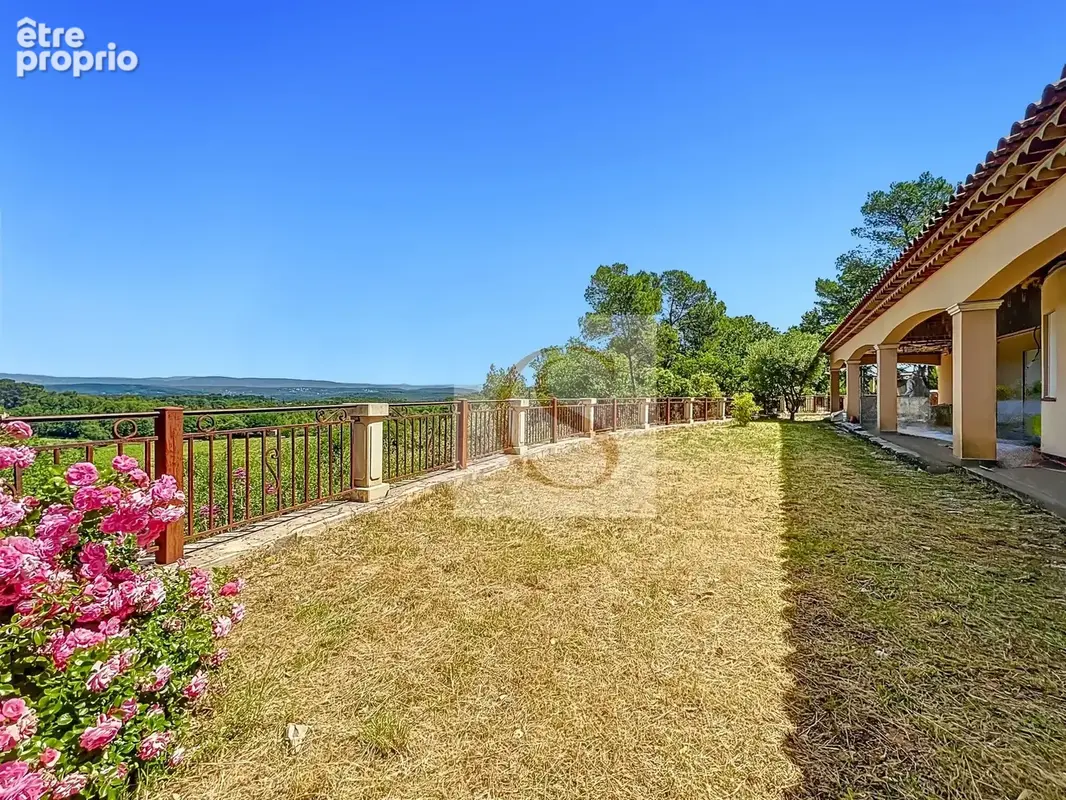 Maison 6 pièces 289 m² à vendre à Le Thoronet (83340) - photo 17