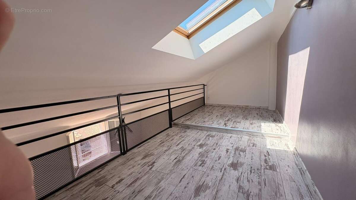 Maison 3 pièces / 78.43 m² / 90 000 EUR / SAINT-ETIENNE-LES-ORGUES - photo 9