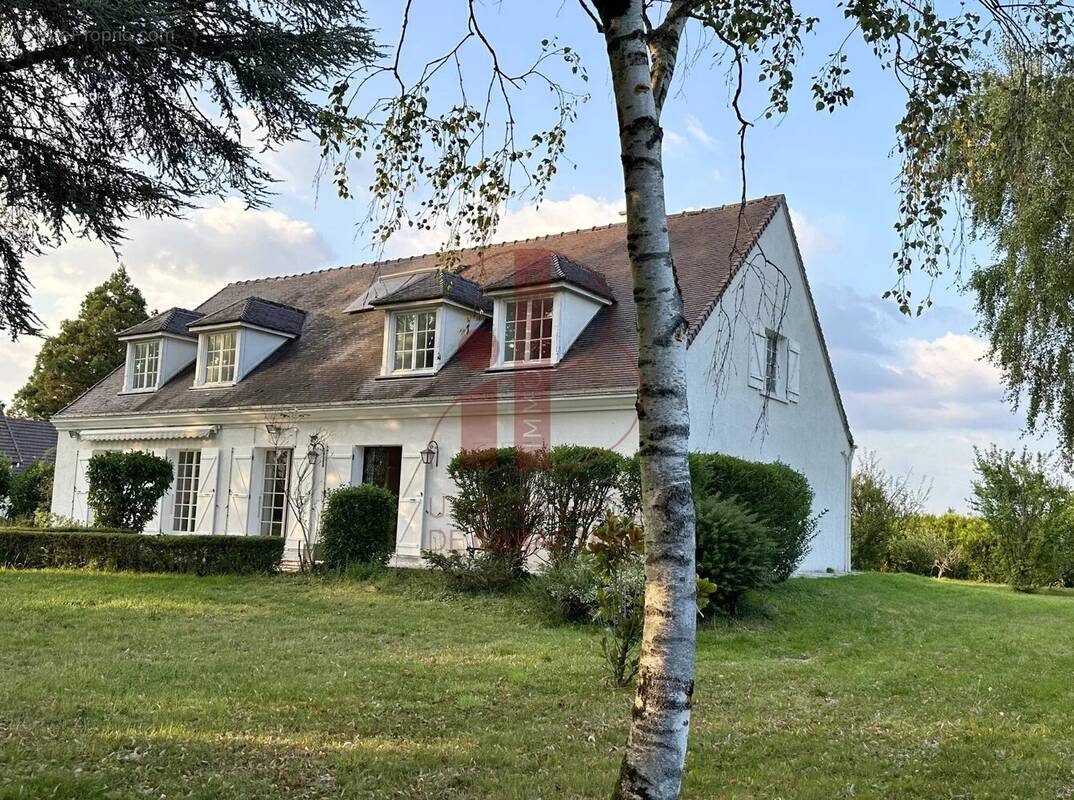 Maison à SAINT-MARTIN-EN-BIERE