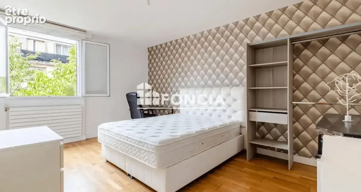 Maison de 4 pièces de 104 m² au centre ville - photo 7