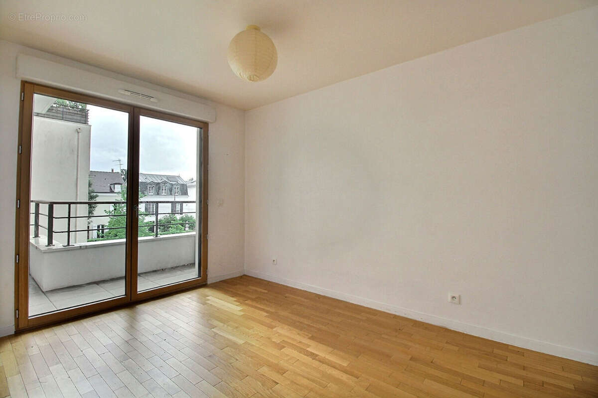 Appartement à COLOMBES